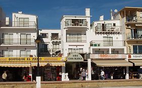 Apartamentos Casa Blanca